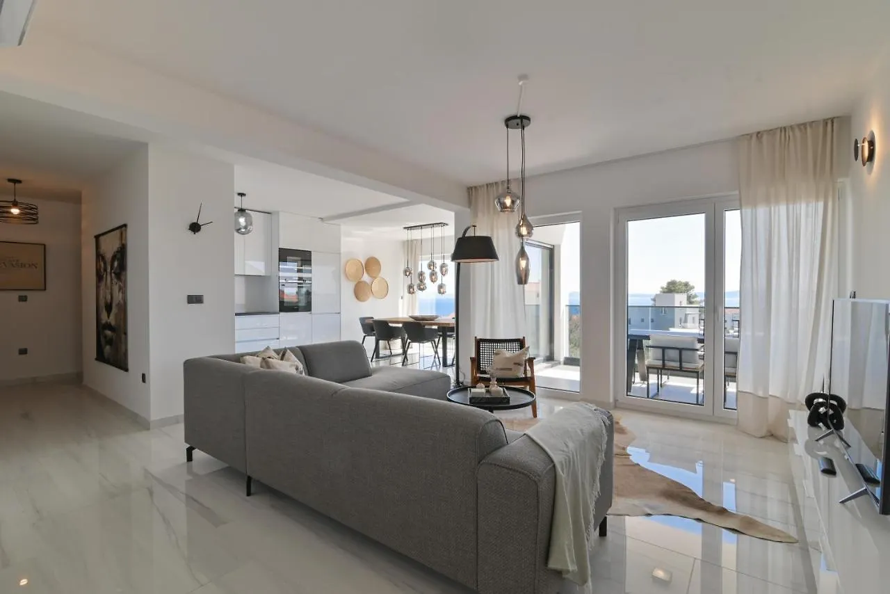 Luxury Apartment Bella Lela Trogir 0*,